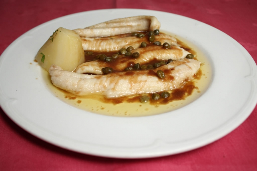 Lenguado meunire en filetes con alcaparras