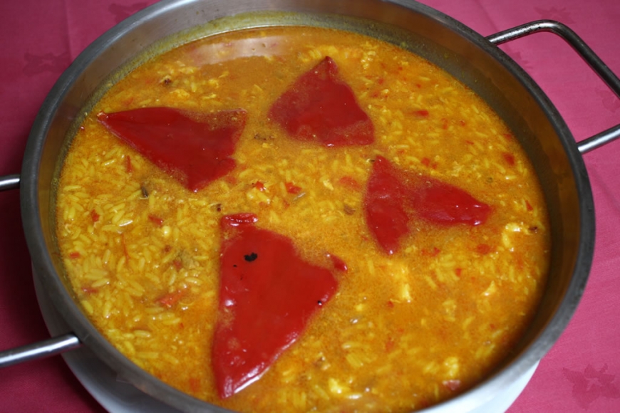 Arroz con bacalao semi caldoso