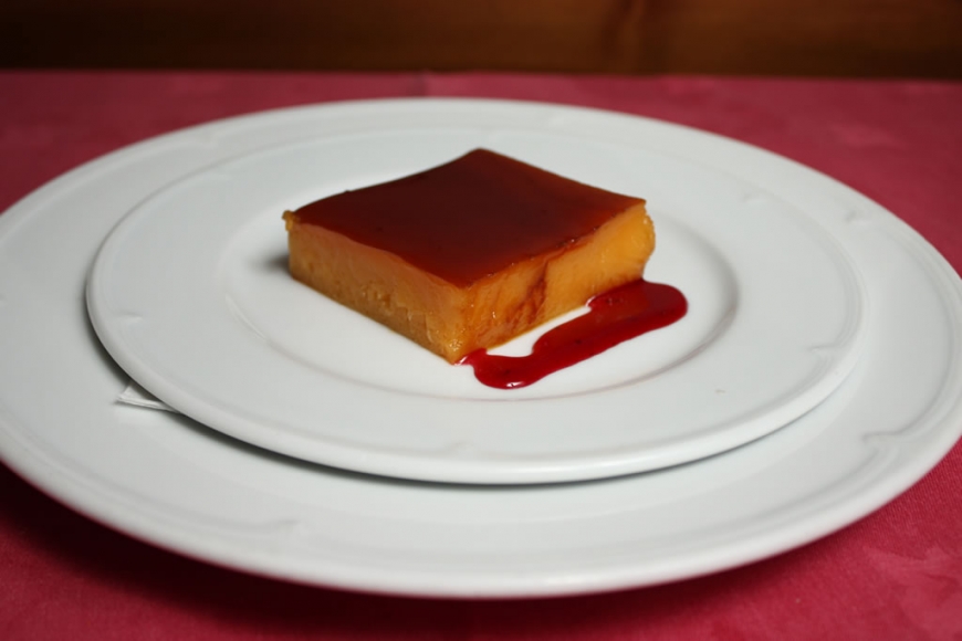 Tocinillo de cielo con frutal del bosque